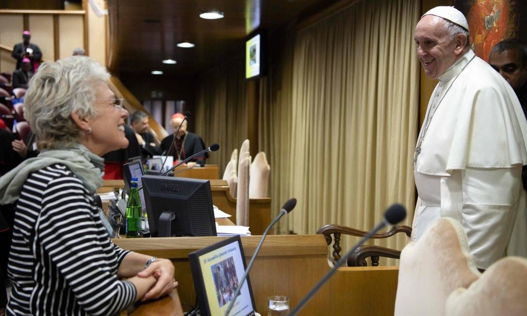 Papa Francisco nomeou a brasileira Cristiane Murray como vice-diretora da sala de imprensa da Santa SÃ© Foto: - / AFP/11-12-2018