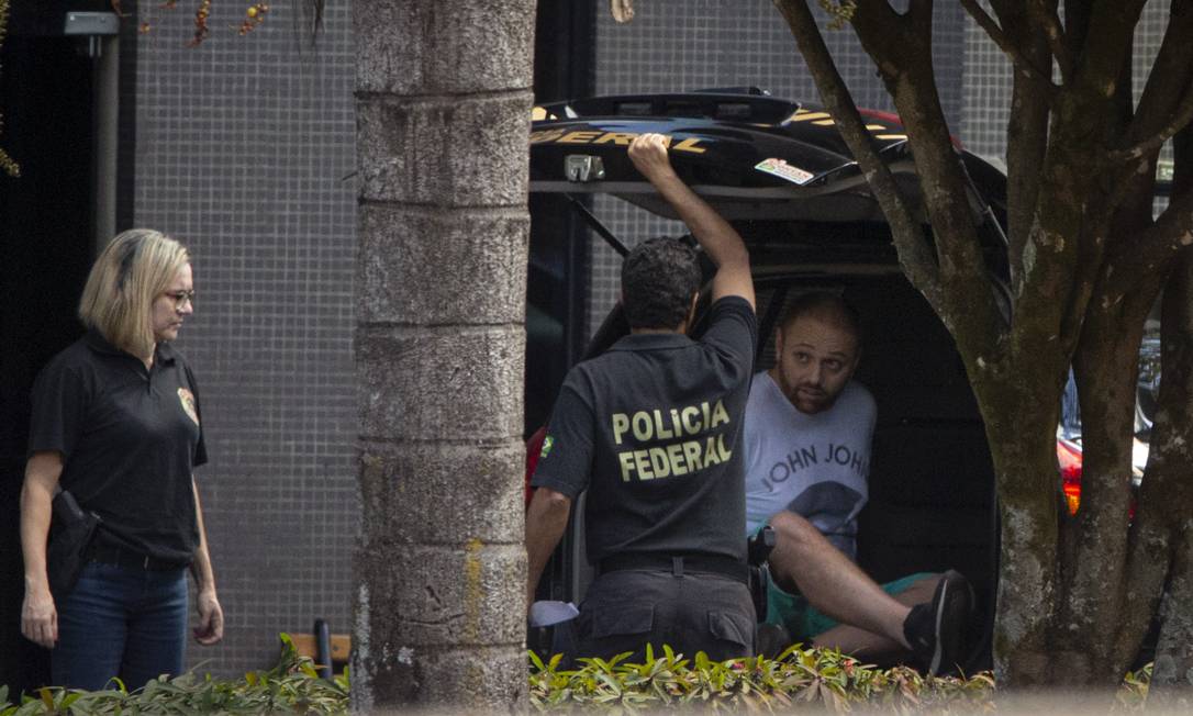 Walter Delgatti Neto no momento de sua prisão na Operação Spoofing, em julho do ano passado Foto: Daniel Marenco / Agência O Globo