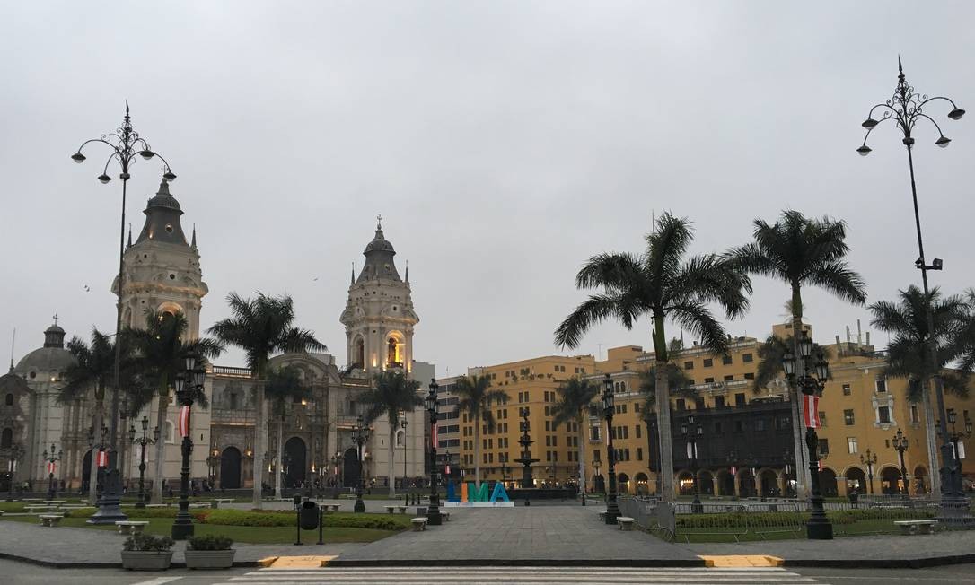 A Plaza Mayor fechada ao público na véspera da abertura oficial do Pan Foto: Rafael Oliveira