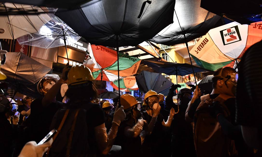 Manifestantes Pr democracia Entram Em Confronto Com A Pol cia Em Hong