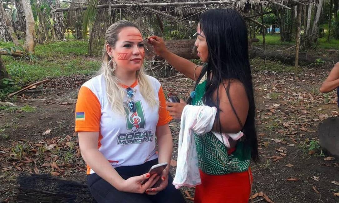  Beth Pelaes, prefeita de Pedra Branca do Amapari, cidade que abriga a demarcação onde vivem cerca de mil índios Waiãpi Foto: Reprodução/Facebook