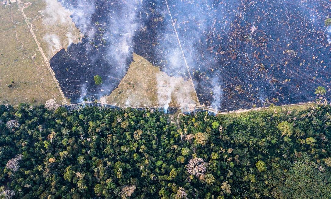 Desmatamento no limite da terra indígena Karipuna, em Rondônia, em 3 de setembro de 2018. Números do Inpe levam em conta desmatamentos com solo exposto, vegetação remanescente e derrubadas resultantes de atividades ligadas à mineração Foto: Fábio Nascimento /