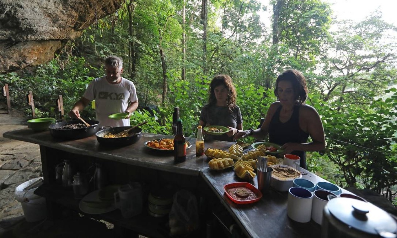Na caverna também são servidas refeições como café da manhã e almoço, sempre com sabores e ingredientes locais Foto: Armando Del Vecchio / Divulgação