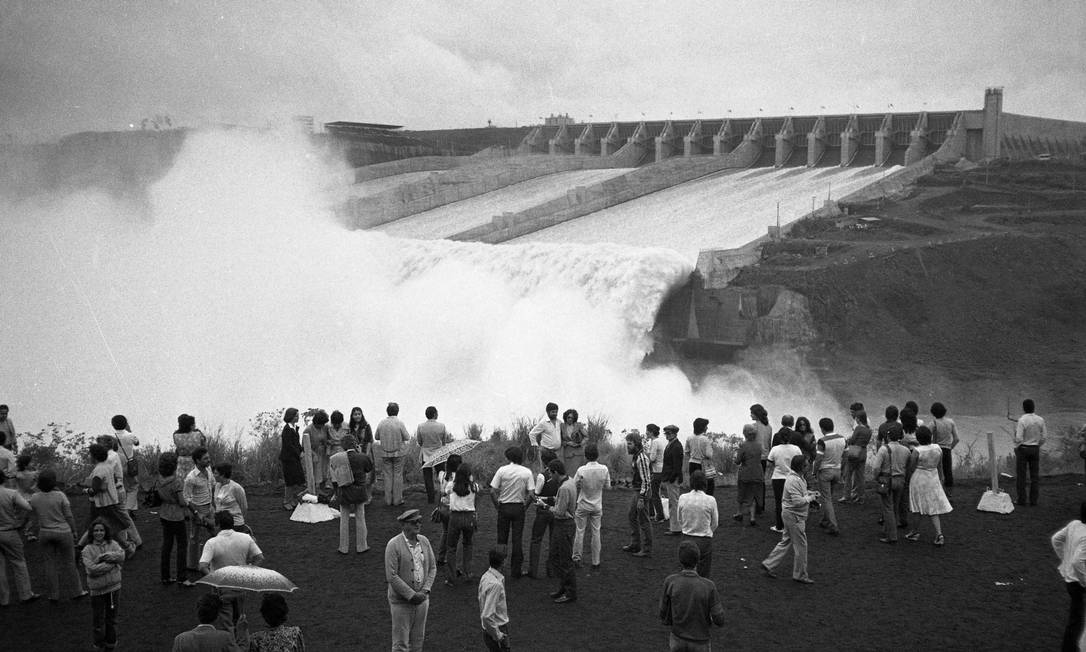 Paraguai pode travar negociações e emperrar verba milionária de Itaipu