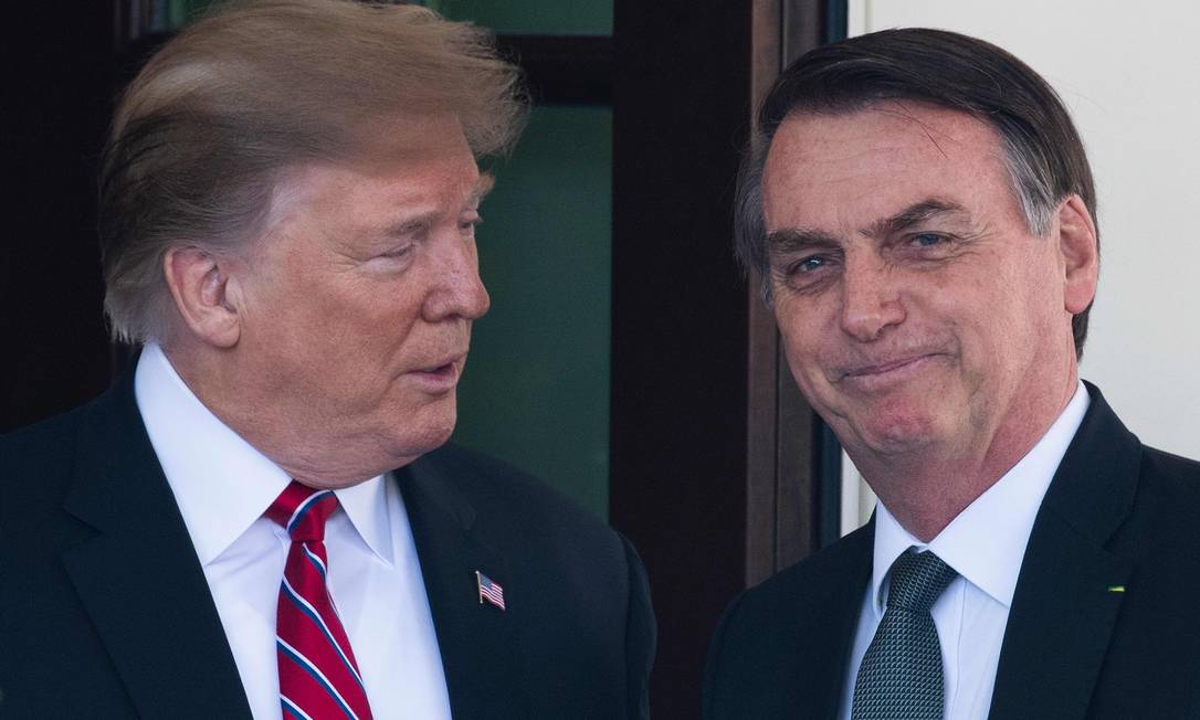 
O presidente dos EUA, Donald Trump, recebe o presidente do Brasil, Jair Bolsonaro, na Casa Branca durante visita oficial em março: designação anunciada então foi confirmada nesta quarta
Foto:
JIM WATSON/AFP/19-03-2019
