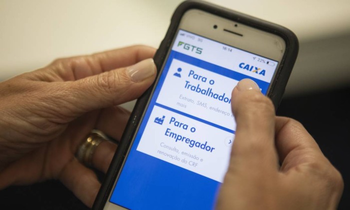 Aplicativo da caixa para consulta de FGTS Foto: GABRIEL MONTEIRO / Agência O Globo