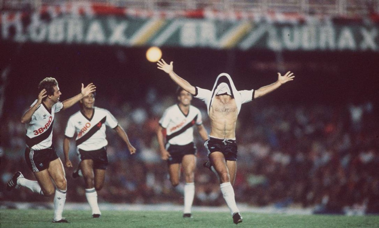 O Vasco venceu o Flamengo (1 a 0) na campanha do título estadual de 1987 Foto: Anibal Philot / Agênica O Globo