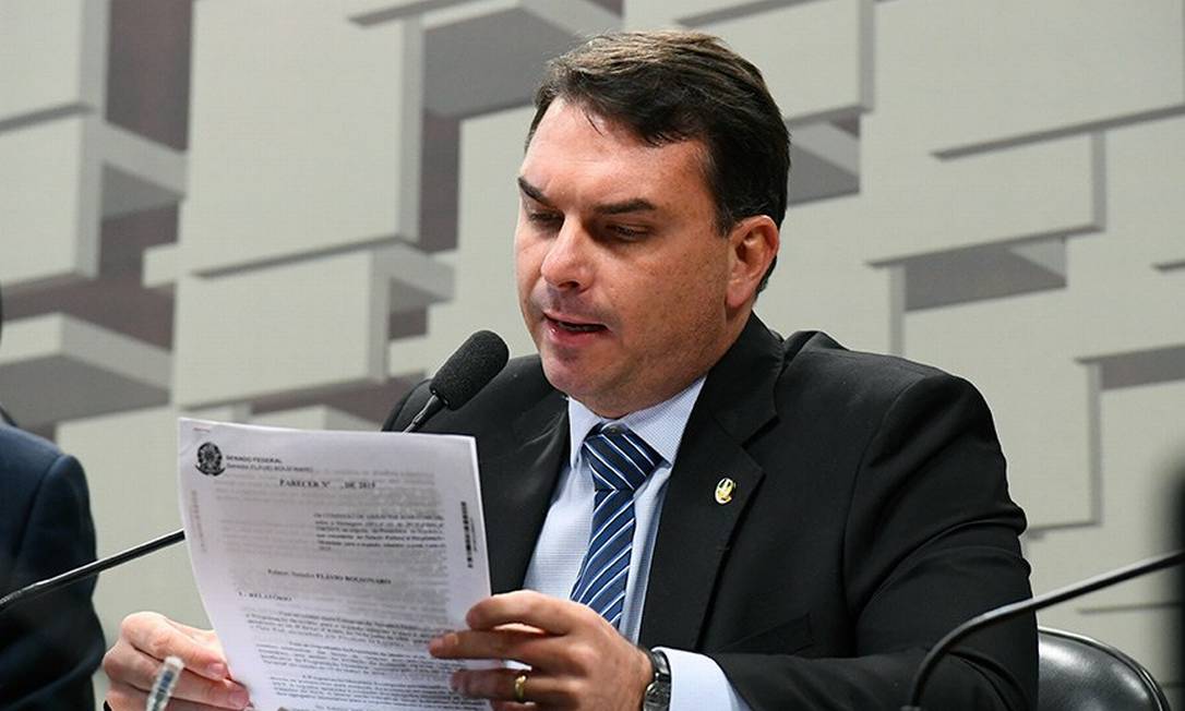 Senador Flávio Bolsonaro na reunião da Comissão de Assuntos Econômicos do Senado Foto: Marcos Oliveira/Agência Senado