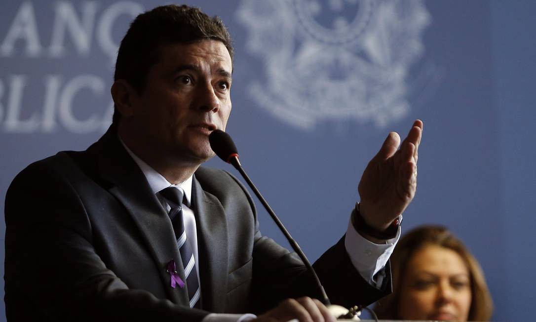 Moro diz que homens agridem mulheres porque se sentem intimidados