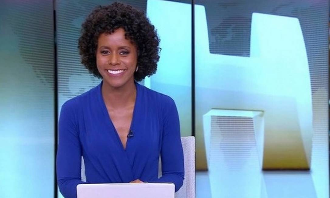 Maju Coutinho na bancada do 'Jornal Hoje' Foto: DivulgaÃ§Ã£o/TV Globo