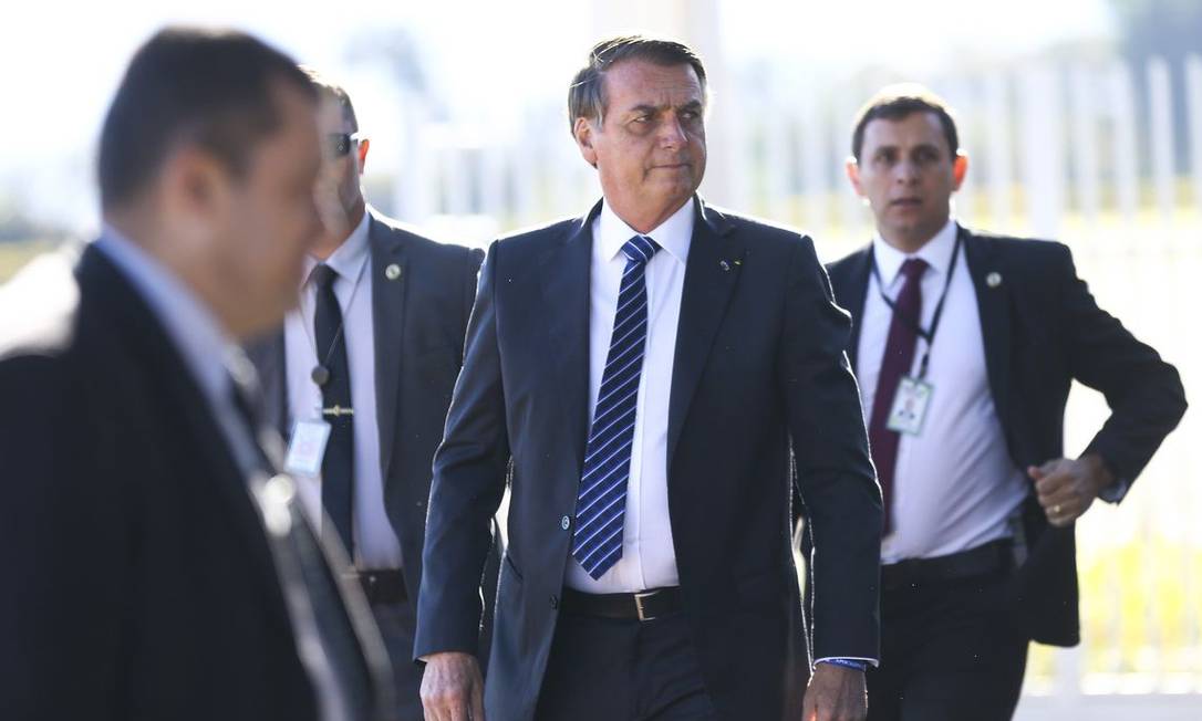 O presidente Jair Bolsonaro, na saída do Palácio da Alvorada Foto: Marcelo Camargo/Agência Brasil