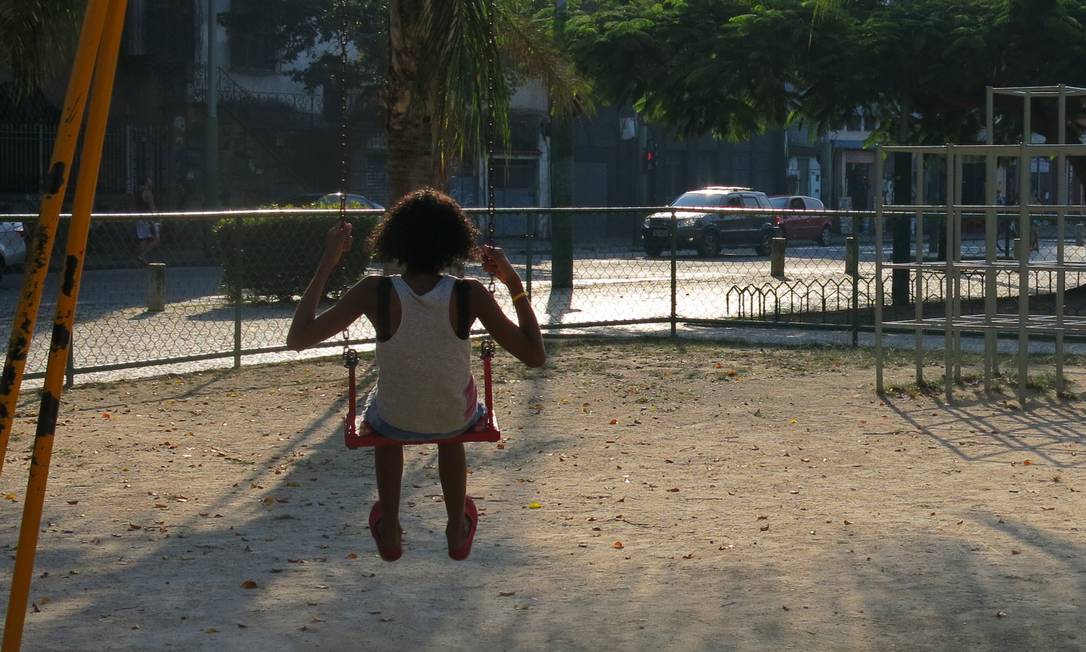 Racismo vivido por pais e crianças prejudica o desenvolvimento Foto: Mauricio Peixoto / Agência O Globo