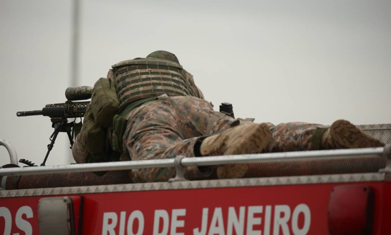 A Arma do Sniper do Rio de Janeiro 