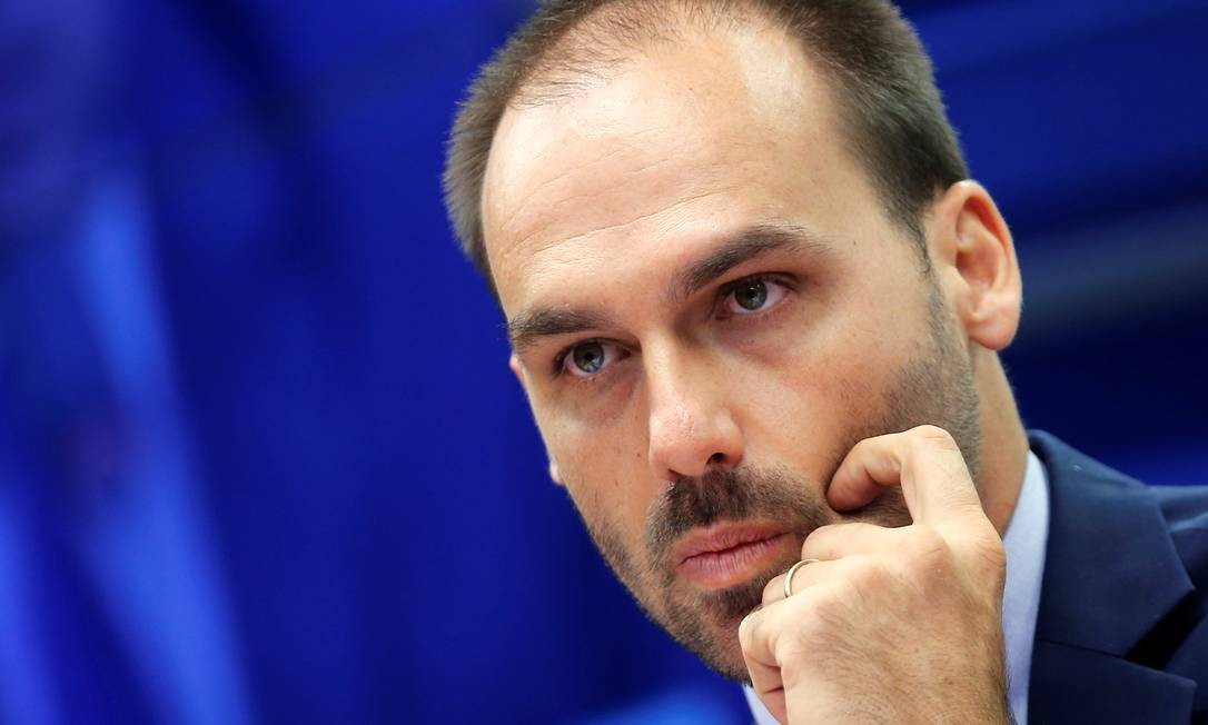 Três políticos tentam vencer resistência a Eduardo Bolsonaro no Senado