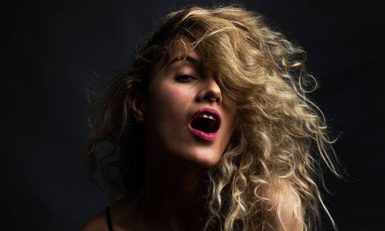 A cantora lançou no final de 2018 seu mais recente álbum, "Todxs", com temática fortemente feminista Foto: Divulgação/José de Holanda