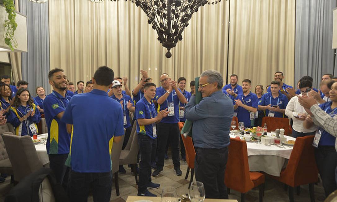 Brasil na WorldSkills 2019. Presidente da CNI, Robson Braga de Andrade, participa de jantar junto com os competidores.\rKazan, Russia 20.08.2019 - Foto: José Paulo Lacerda