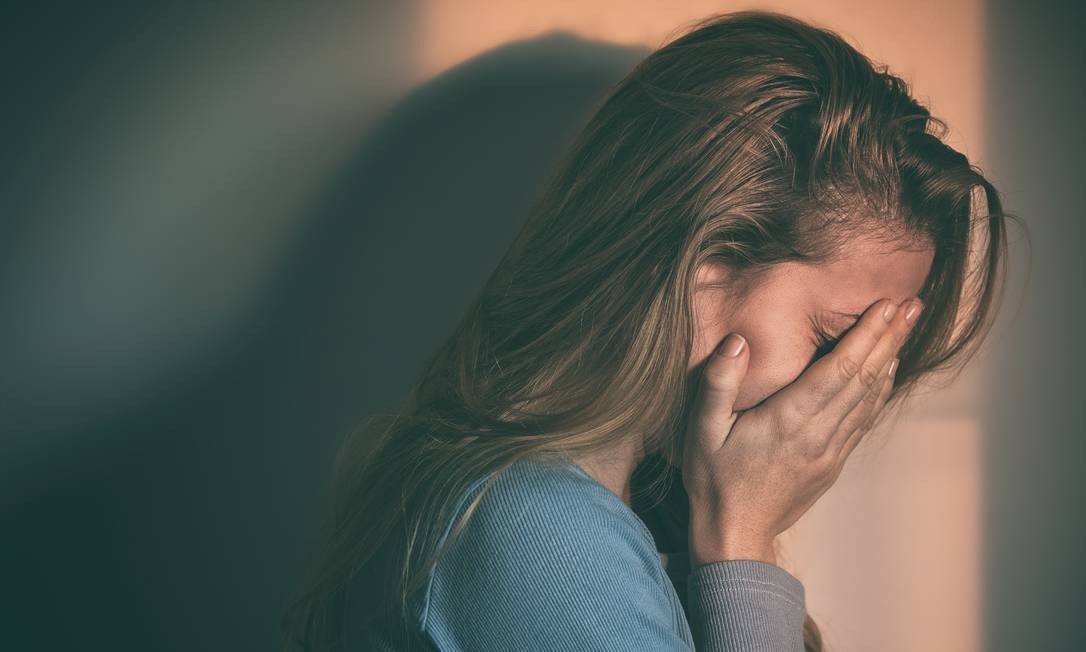 Mais de um a cada quatro jovens considera que a depressão se trata de uma “doença da alma” Foto: Marjan Apostolovic/Shutterstock