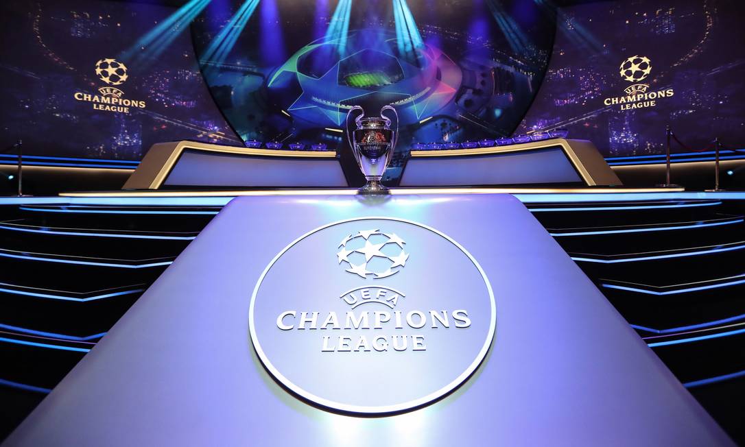 Sorteio da fase de grupos da Champions League aconteceu em Mônaco Foto: VALERY HACHE / AFP