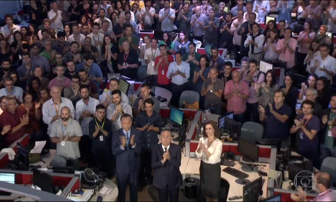 ‘Jornal Nacional’ Primeiro programa de TV exibido em rede para todo o