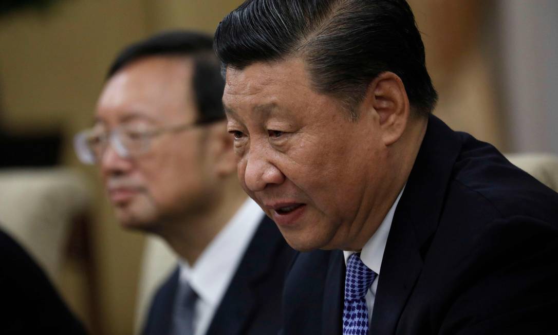 Matéria sobre primo de presidente chinês Xi Jinping irritou a cúpula do governo em Pequim e influenciou na decisão de não renovar visto de correspondente do Wall Street Journal no país Foto: HOW HWEE YOUNG / AFP