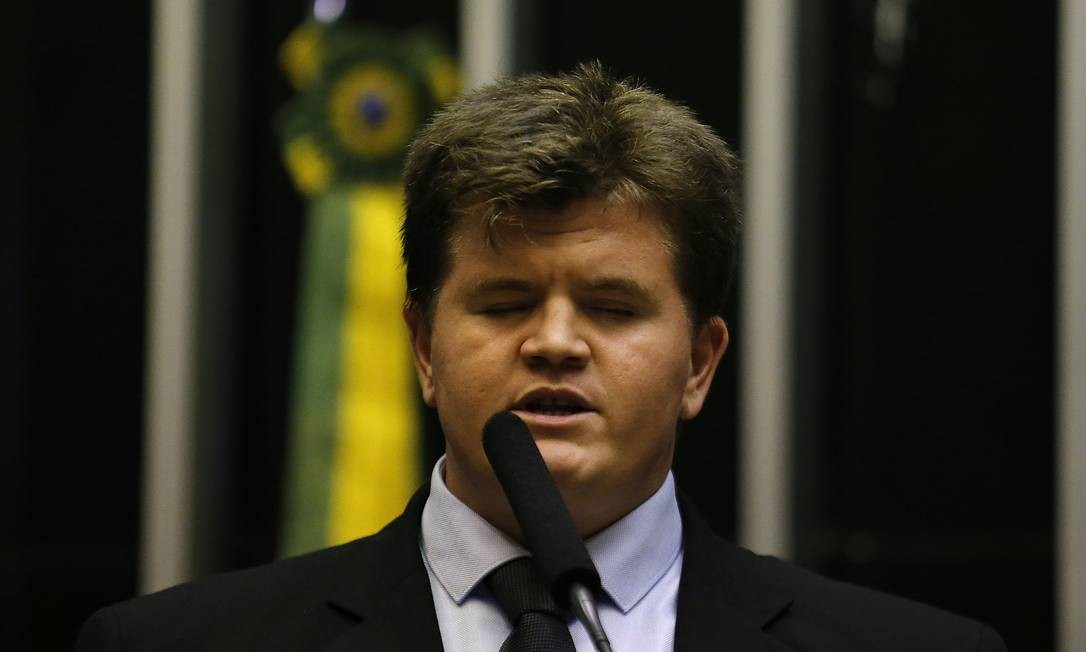 PSB aprova punição a Felipe Rigoni e mais oito deputados - Jornal O Globo