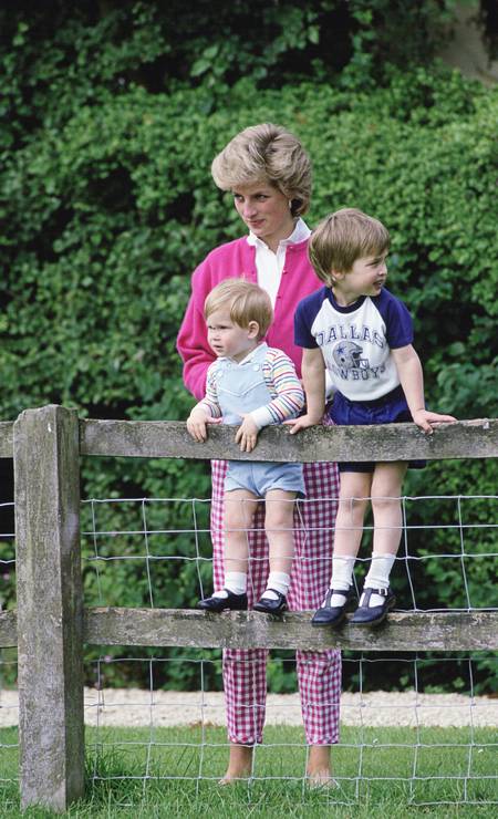 Diana com os filhos Foto: Tim Graham / Tim Graham Photo Library via Get