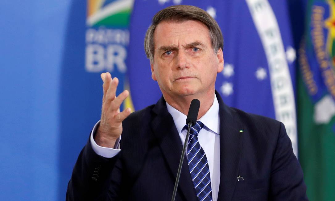 FILE PHOTO: Brazil's President Jair Bolsonaro speaks during a launching ceremony of public policies against violent crimes at the Planalto Palace in Brasilia, Brazil August 29, 2019. REUTERS/Adriano Machado/File Photo Foto: Adriano Machado / REUTERS