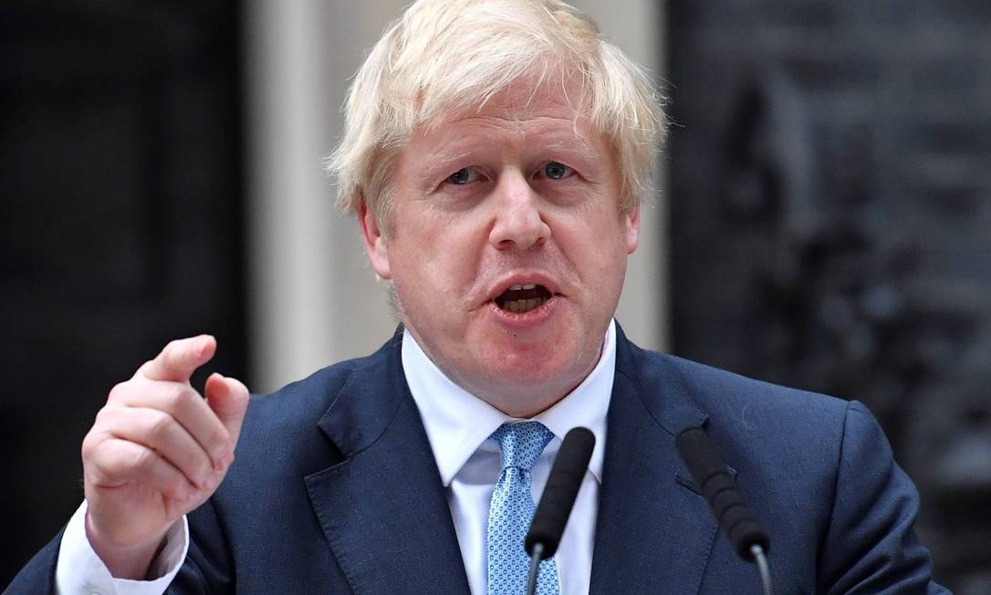Premier britânico Boris Johnson diz não querer eleições antecipadas, mas analistas dizem que ele pode levar a ideia à frente caso proposta para esticar o prazo para o Brexit passe no Parlamento Foto: BEN STANSALL / AFP