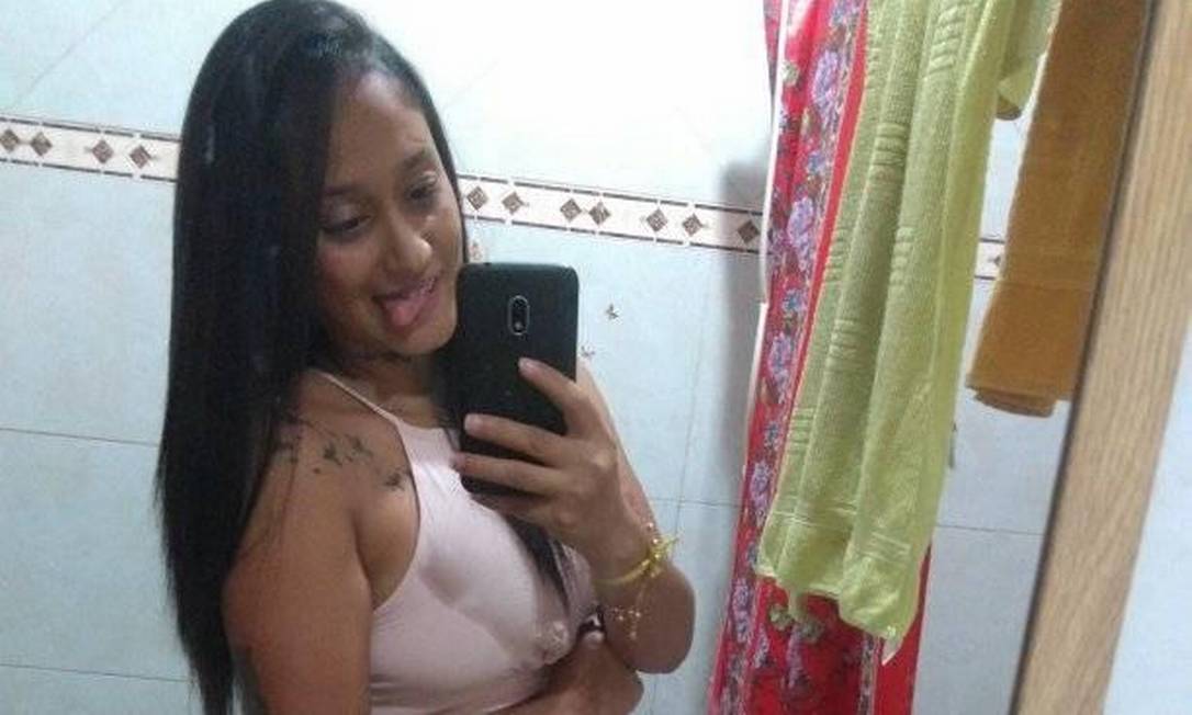 Alessandra de Freitas Horth, de 24 anos, foi encontrada morta, na última sexta-feira, próximo ao Cemitério Nossa Senhora do Belém, conhecido como do Corte Oito, em Duque de Caxias, na Baixada Fluminense Foto: Arquivo pessoal