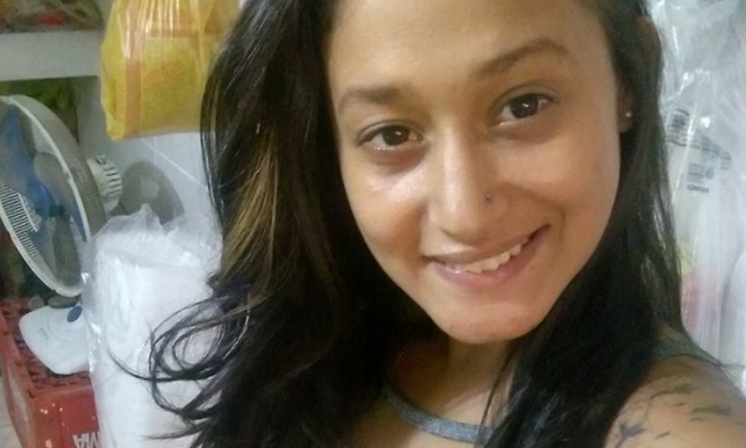 Alessandra de Freitas Horth, de 24 anos, foi encontrada morta, na última sexta-feira, próximo ao Cemitério Nossa Senhora do Belém, conhecido como do Corte Oito, em Duque de Caxias, na Baixada Fluminense Foto: Reprodução / Rede social