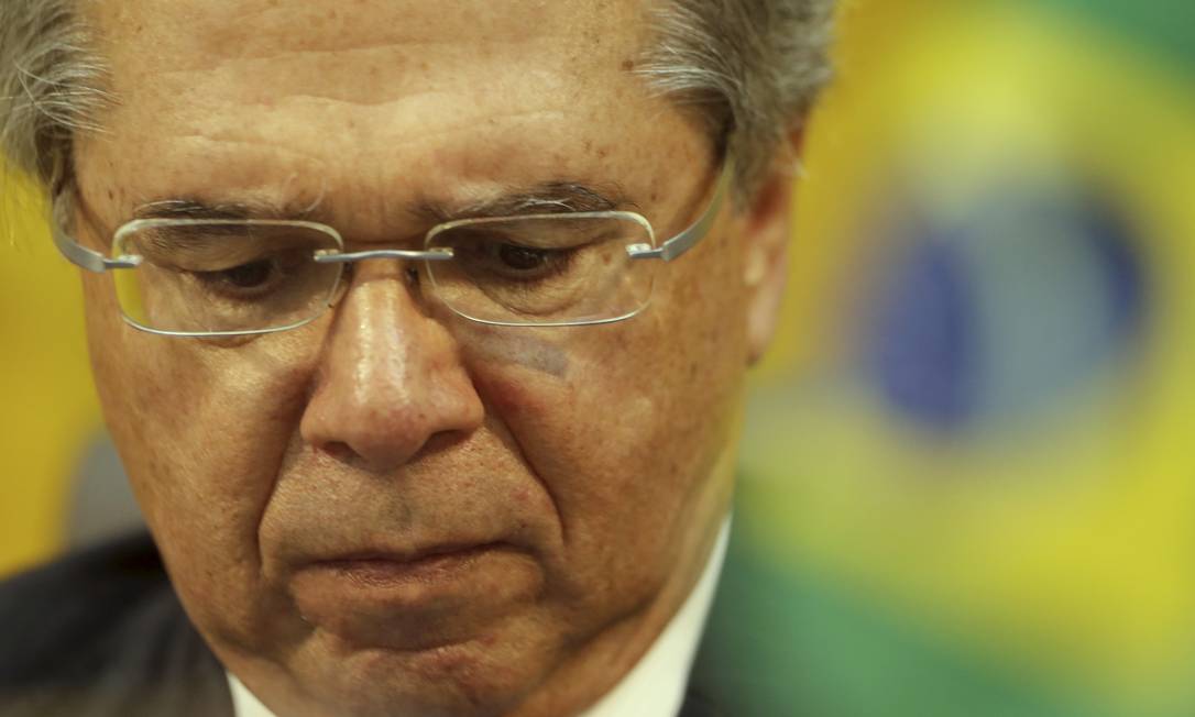 O ministro Paulo Guedes disse esperar uma arrecadação de R$ 150 bi com a 'nova CPMF' Foto: MARCELO THEOBALD / Agência O Globo