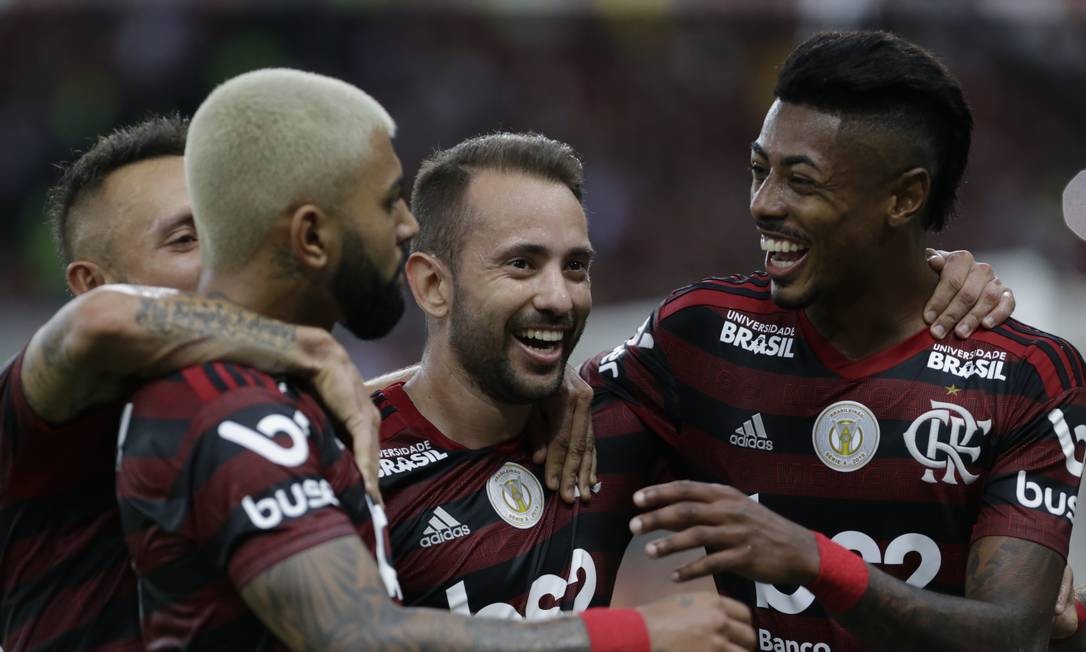 Gabigol diz que ouviu orientação de Diego Alves em gol sobre o Santos