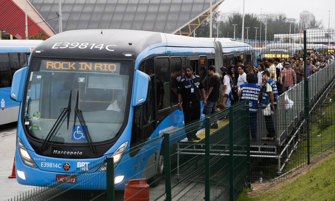 BRT é uma das opções mais procuradas de transporte para o Rock in Rio Foto: Guito Moreto