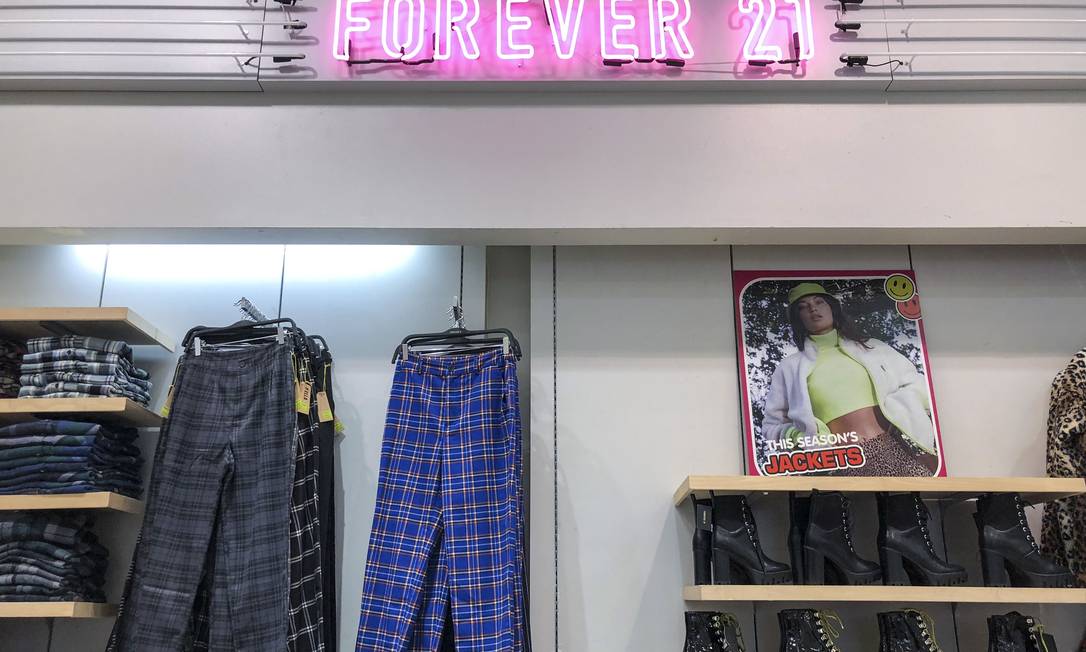 Ex-meca de consumo dos fashionistas, Forever 21 estuda entrar com pedido de  falência nos EUA - Glamurama