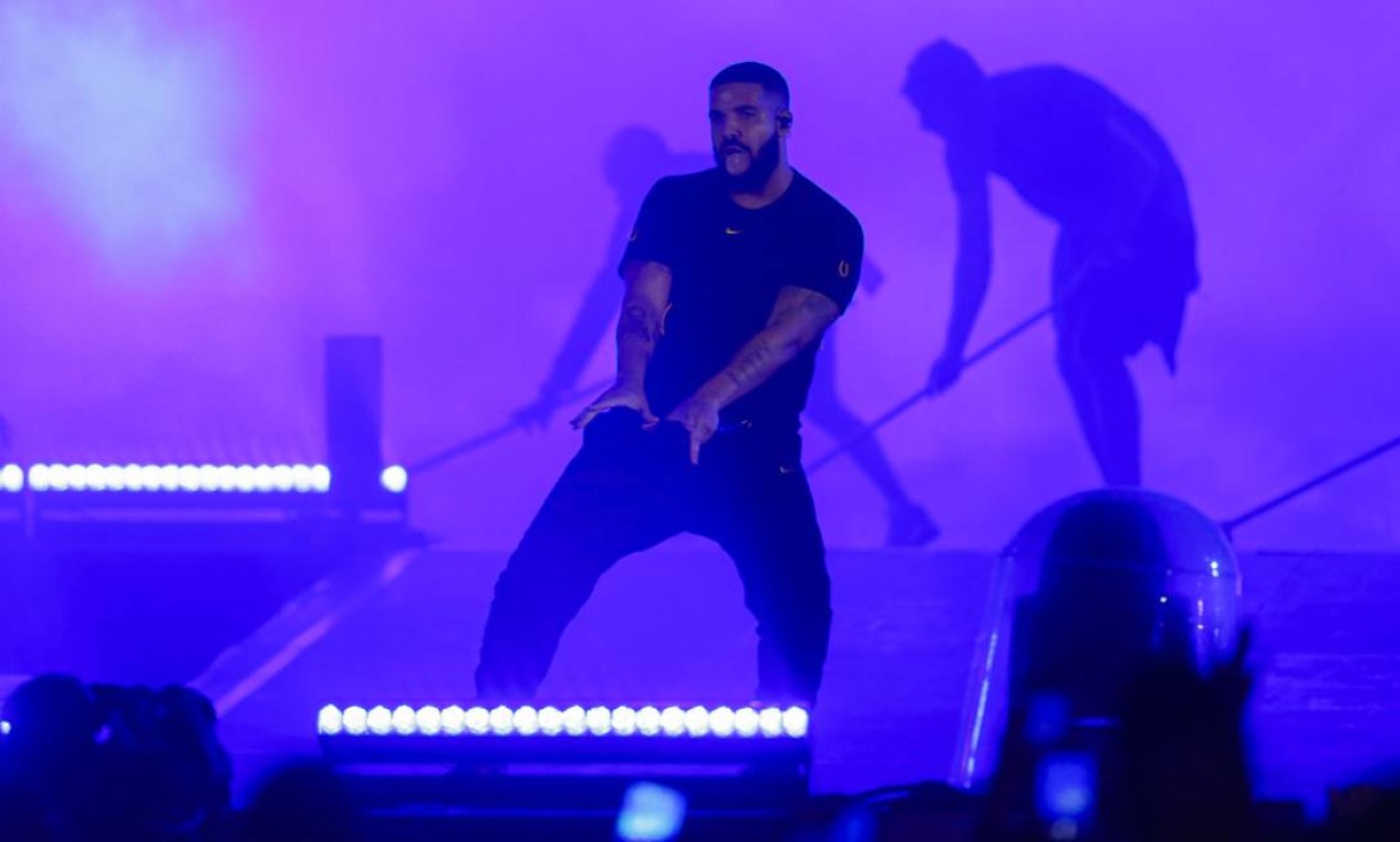 Rapper Rocking Show Veja fotos do show do rapper Drake no Rock in Rio - Jornal O Globo