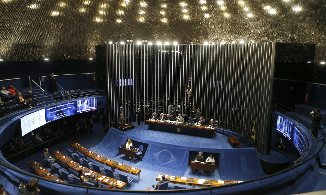 Plenário do Senado debate e vota o texto da reforma da Previdência Foto: Jorge William / Agência O Globo