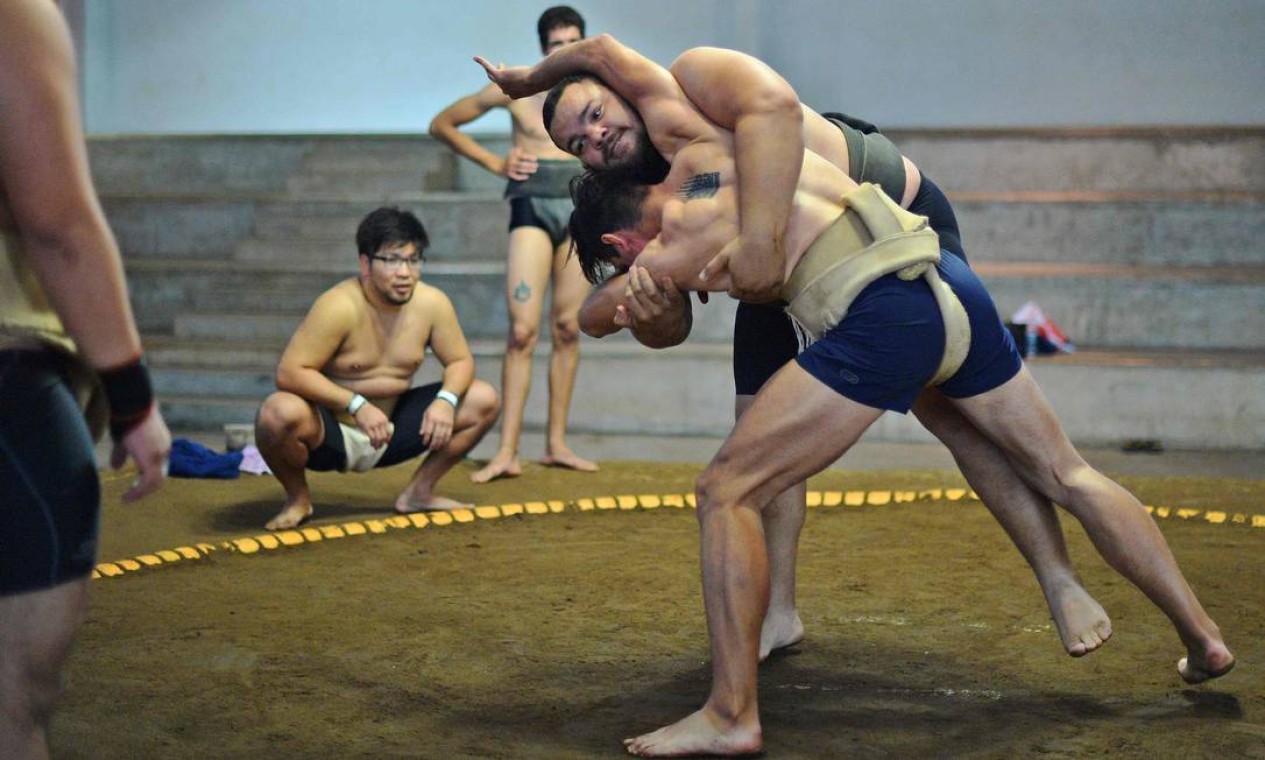 São Paulo tem o único ginásio público de sumô fora do Japão