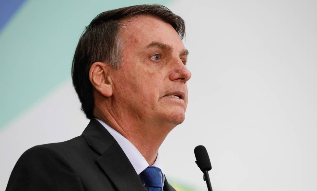 Bolsonaro compara governo a jogo de xadrez e diz que PGR seria rainha -  Jornal O Globo