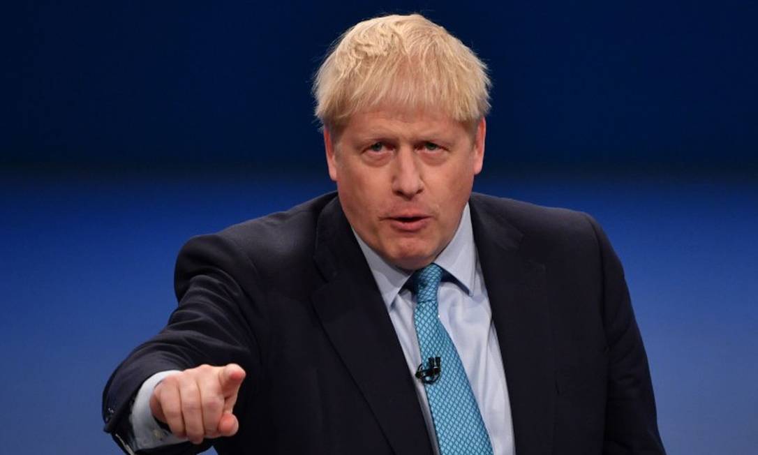 Boris Johnson durante discurso em conferência do Partido Conservador Foto: PAUL ELLIS / AFP