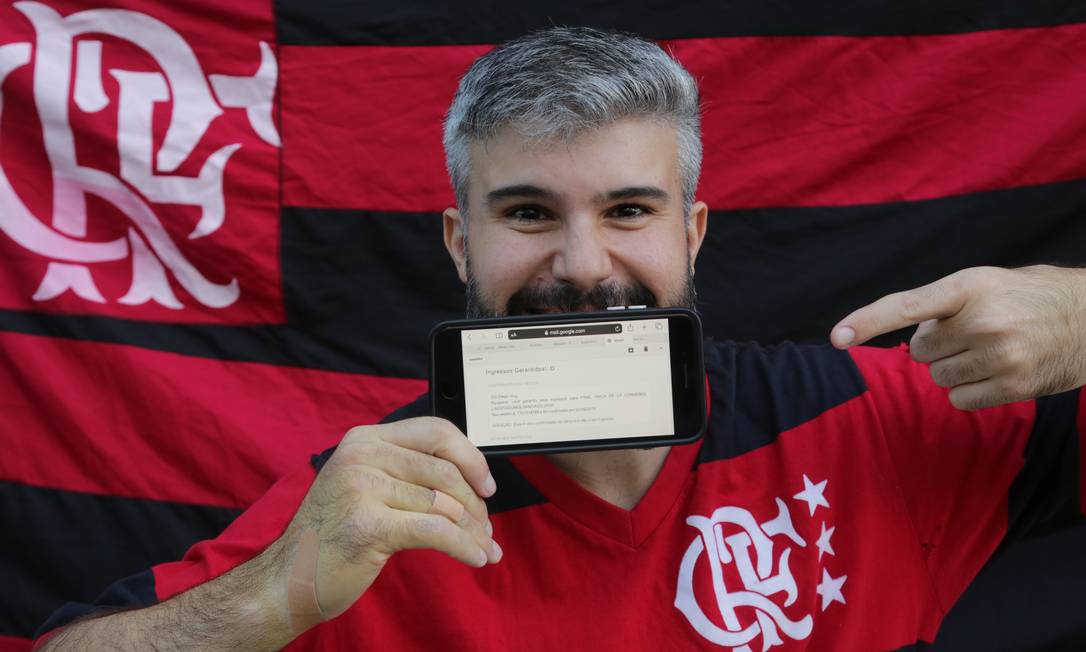 Iludido Torcedor Do Flamengo Já Garantiu Ingresso Para Final Da Libertadores No Chile 