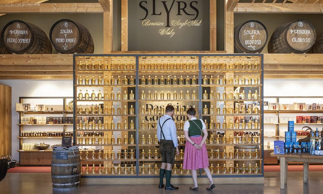 A destilaria Slyrs, na Bavária, produz cerca de 150 mil garrafas de uísque por ano Foto: Andreas Meichsner / The New York Times