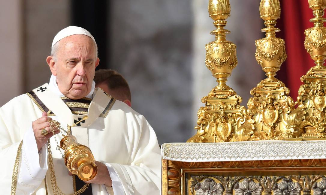O Papa Francisco durante cerimônia de canonização da Irmã Dulce Foto: Alberto PIZZOLI / AFP