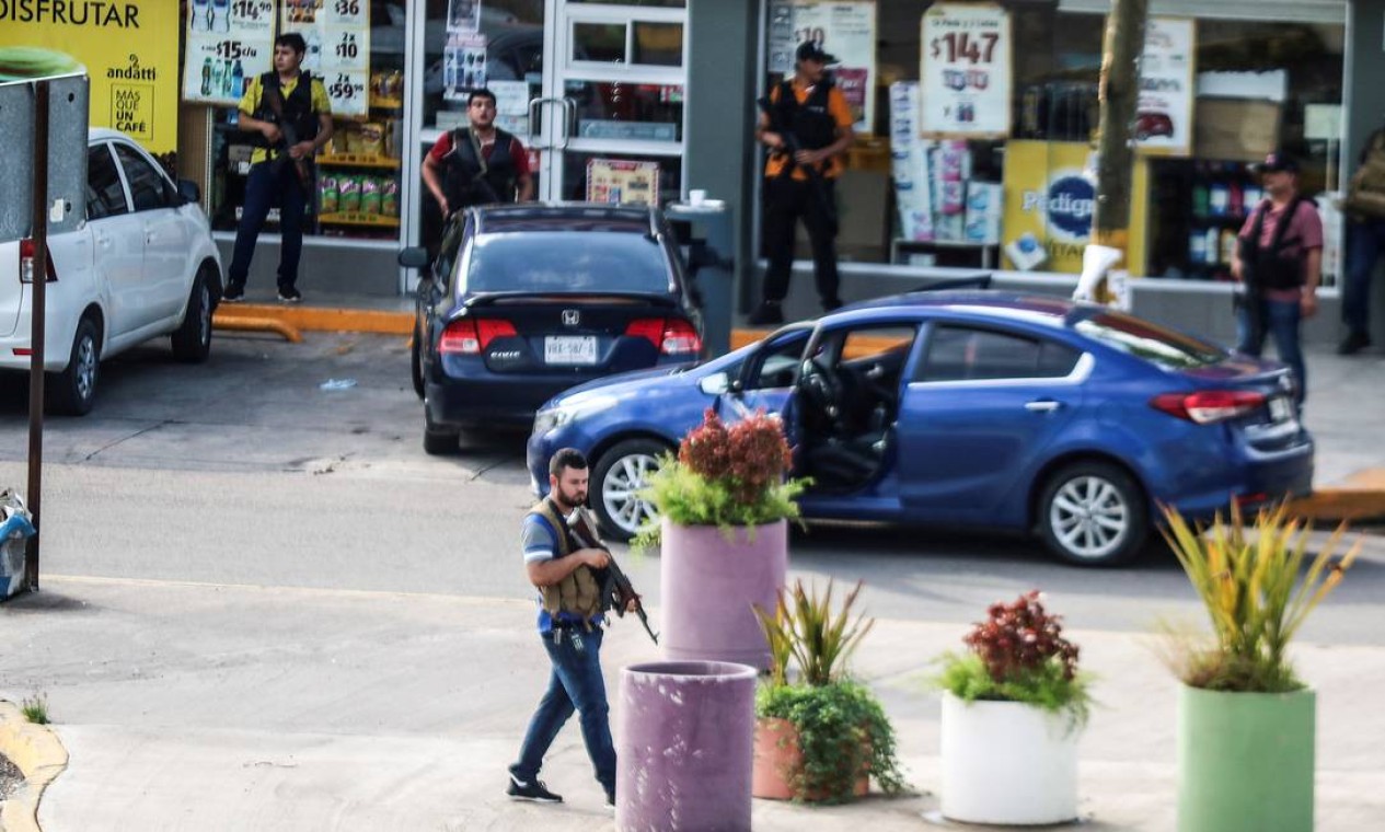 Traficantes do Cartel de Sinaloa obrigam polícia do México a libertar