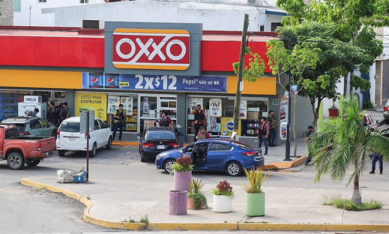 Traficantes do Cartel de Sinaloa obrigam polícia do México a libertar