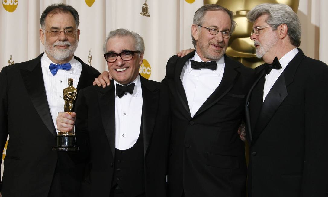 Francis Ford Coppola, Martin Scorsese, Steven Spielberg e Goerge Lucas posam juntos no Oscar de 2007: quarteto faz parte de geração de cineastas que 'salvou' Hollywood nos anos 1970 Foto: Kevork Djansezian / AP Photo