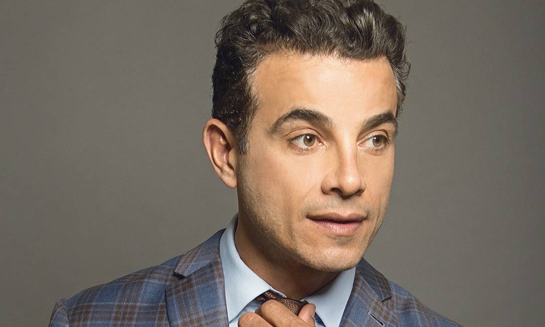Anderson Di Rizzi precisa resistir aos bolos da novela por conta de ...