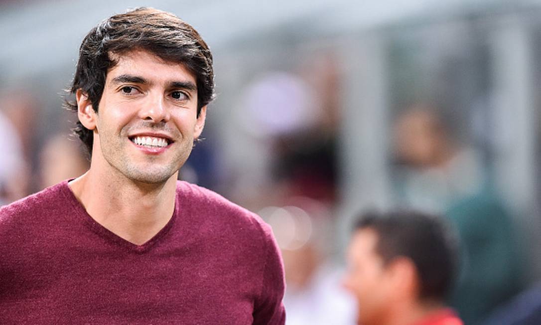 Prof Caka Kaká vira professor em aula de futebol para empreendedores - Época