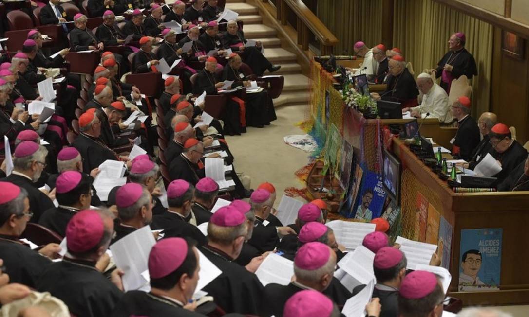 Bispos apresentam relatório ao Papa no fim do Sínodo para a Amazônia Foto: Divulgação/Vaticano / Agência O Globo