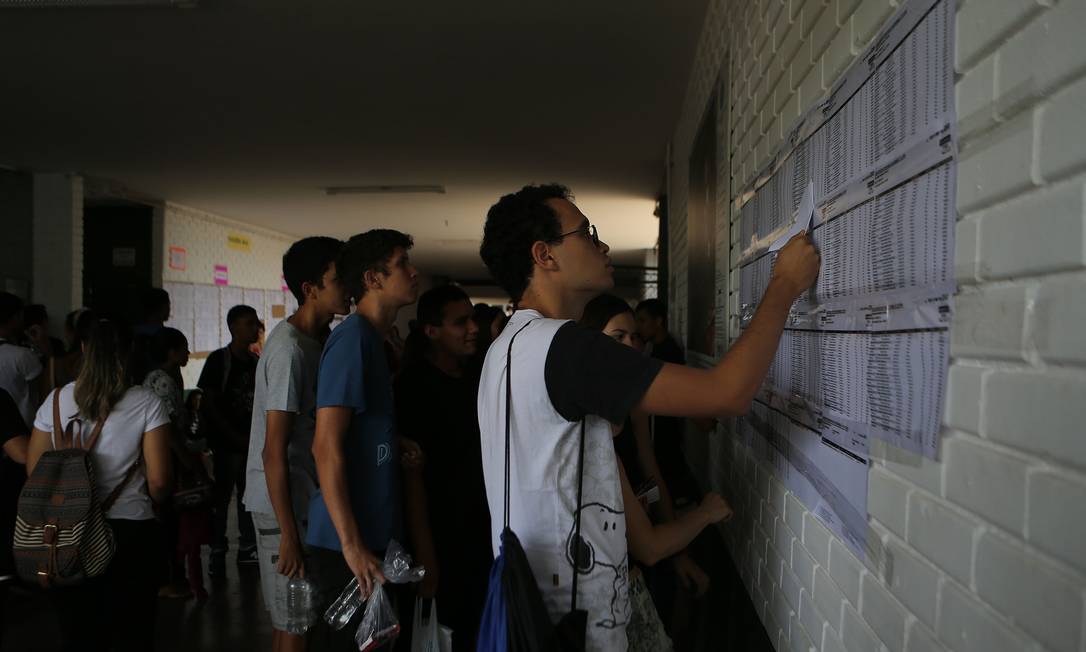 Colégio GISNO, na Asa Norte de Brasília, que teve provas do Enem neste domingo Foto: Jorge William / Agência O Globo