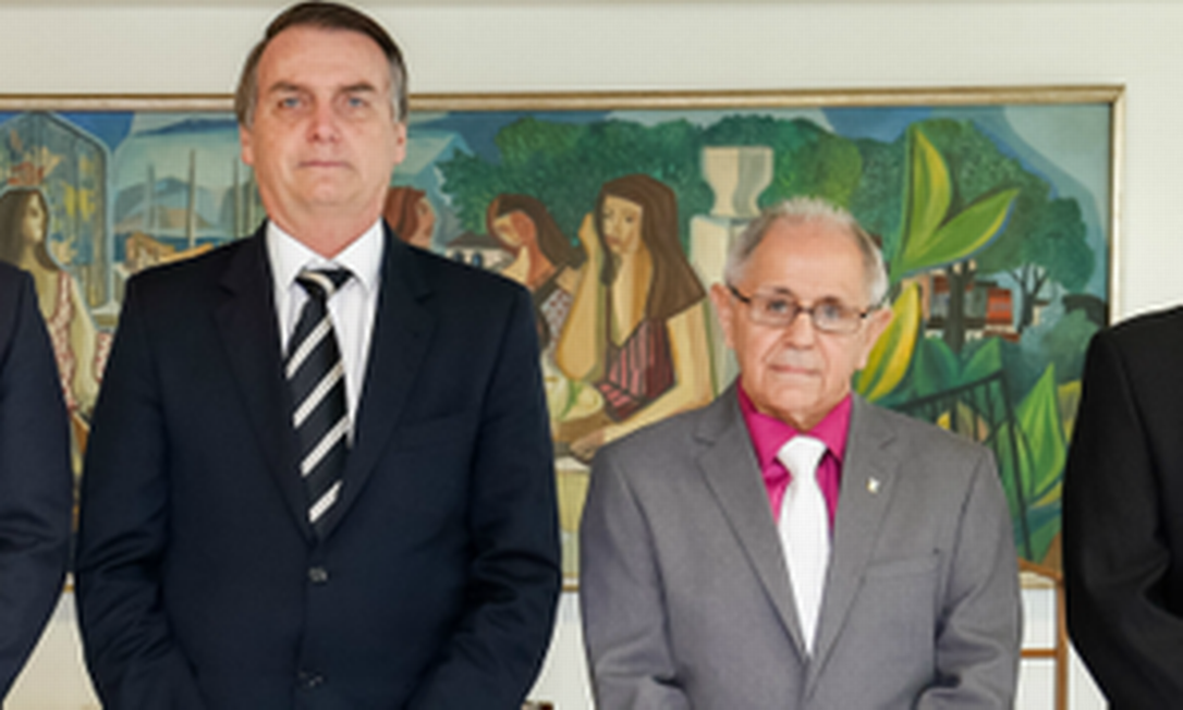 O presidente Jair Bolsonaro ao lado do general Maynard Marques de Santa Rosa Foto: Presidência da República